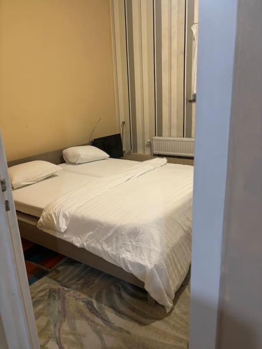 Apartment For Rent Brussels Luaran gambar